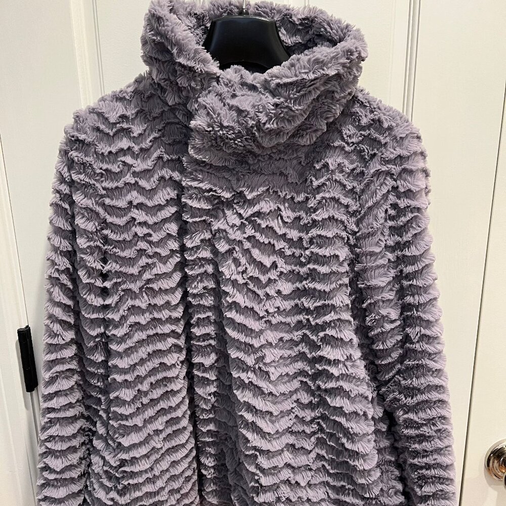 Patagonia Faux Fur Women's Jacket Sz XS
